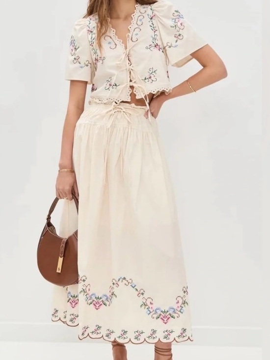 Moon River Dresses & Skirts - Moon River Ivory Embroidered Cross Stitch Midi Skirt & Top 2-piece set L NWOT